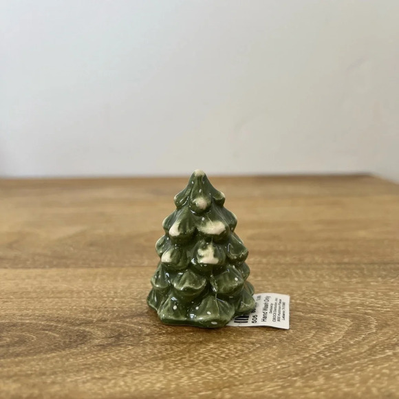 Tree Mini Salt Shaker Cracker Barrel NWT - Picture 3 of 5